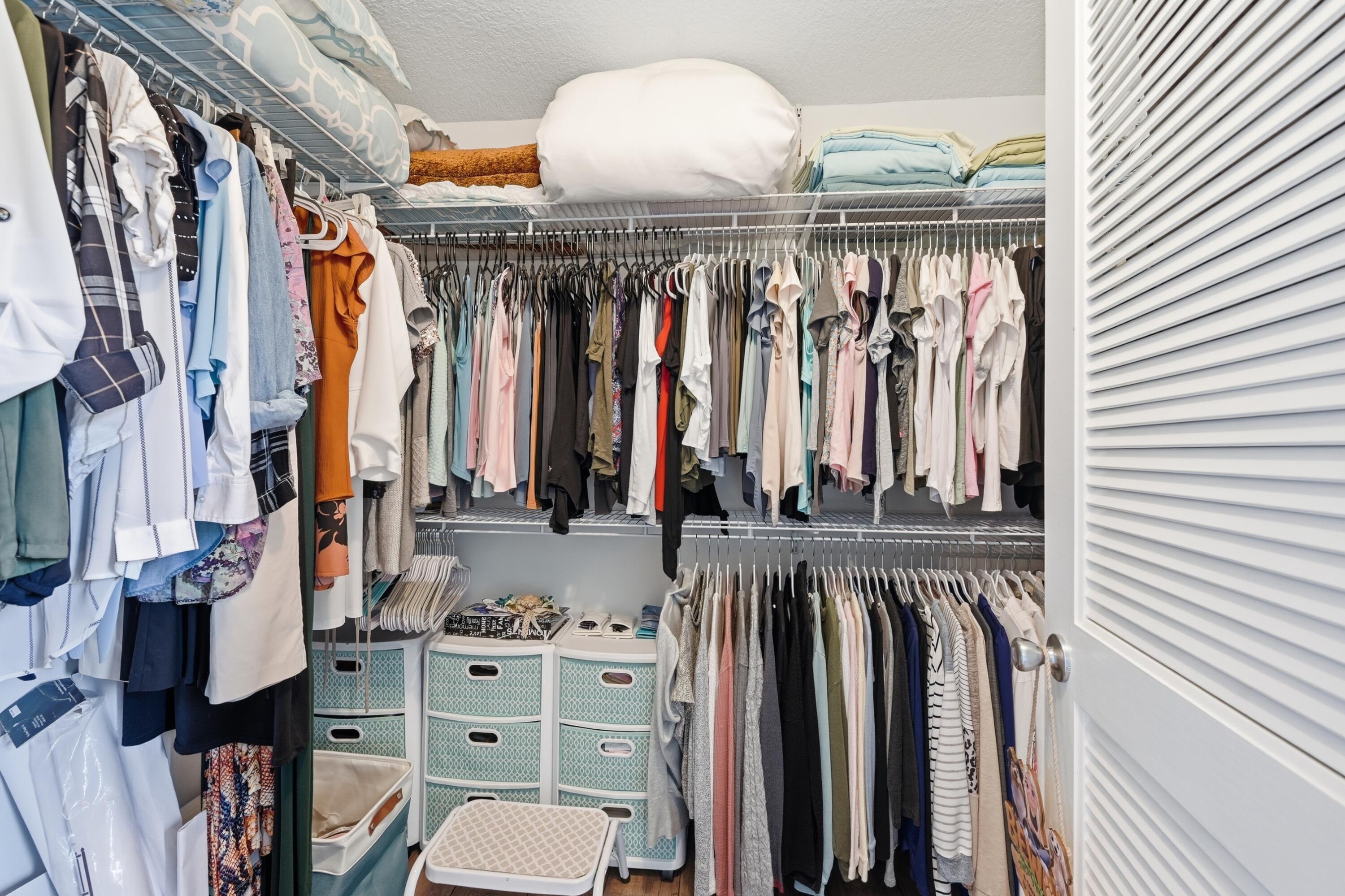 PINE RIDGE - Residential