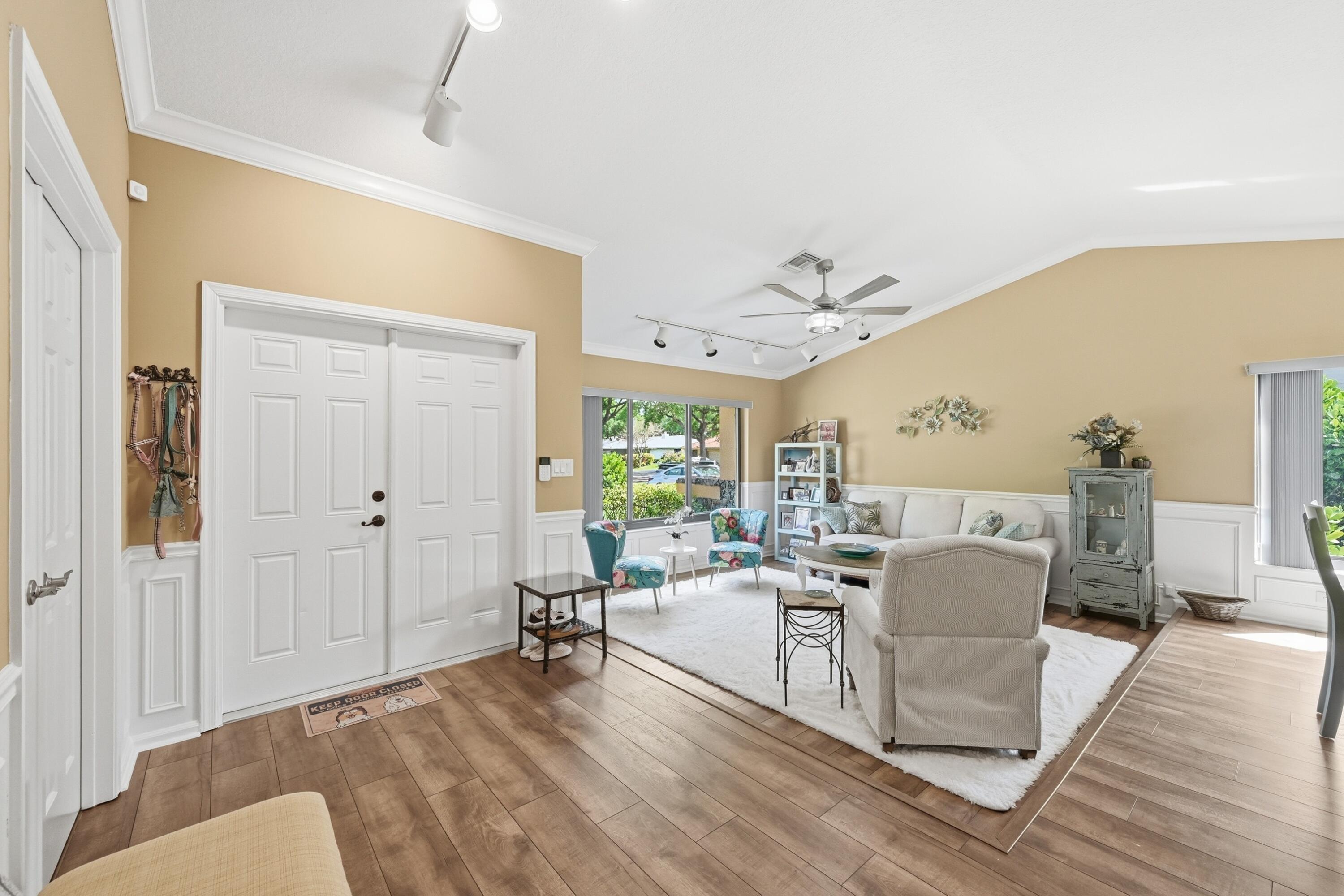 PINE RIDGE - Residential