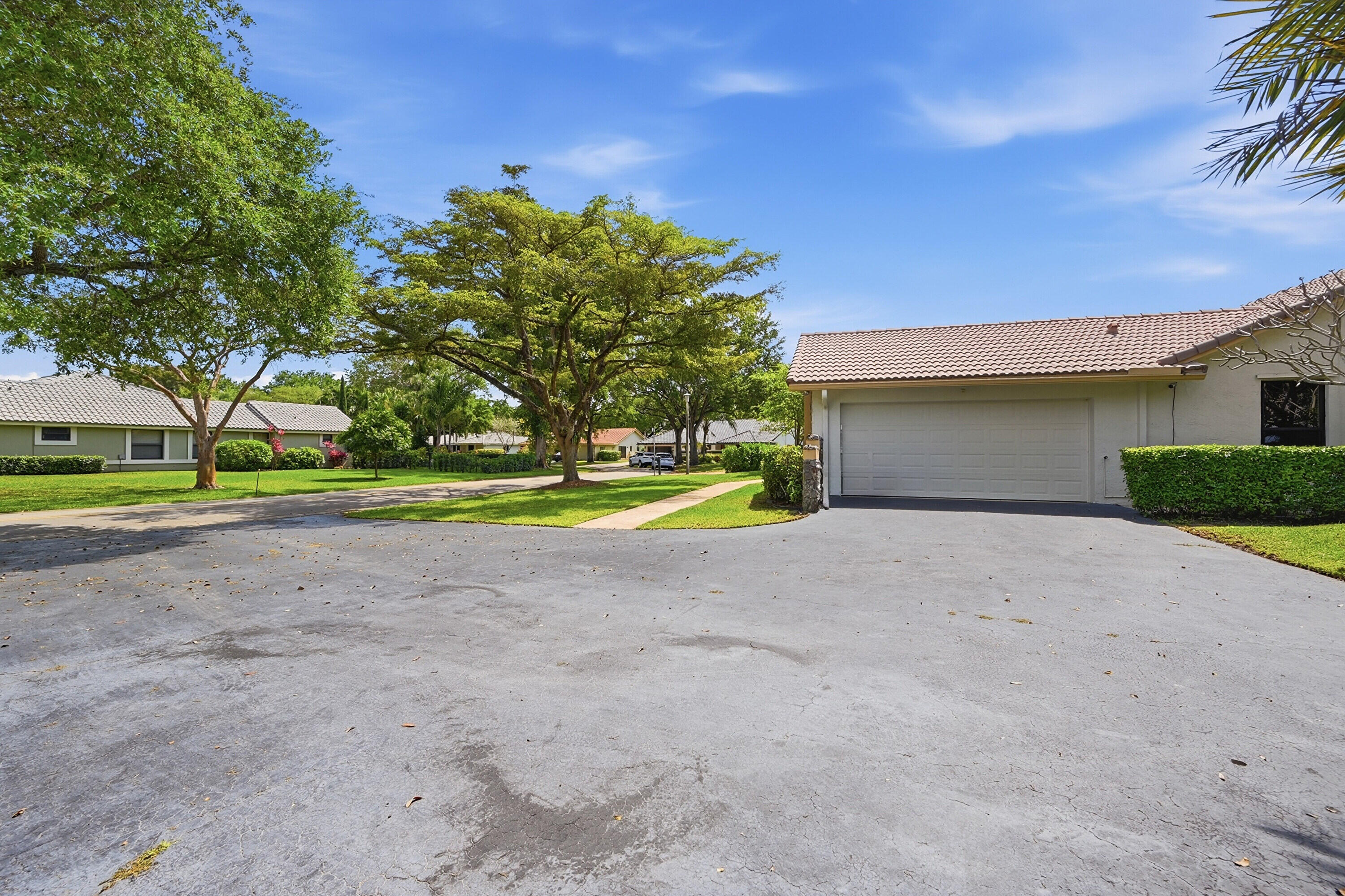 PINE RIDGE - Residential