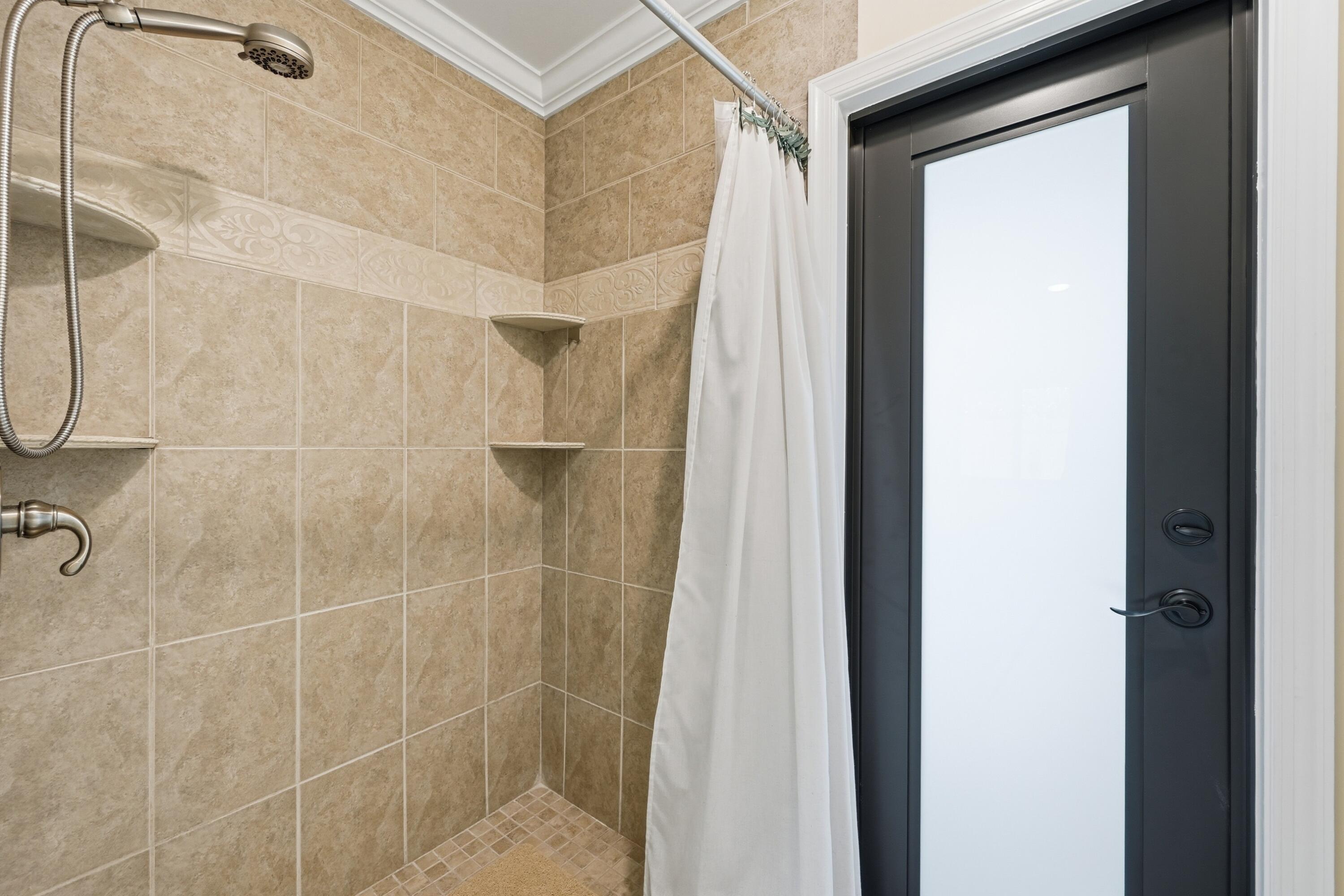 PINE RIDGE - Residential