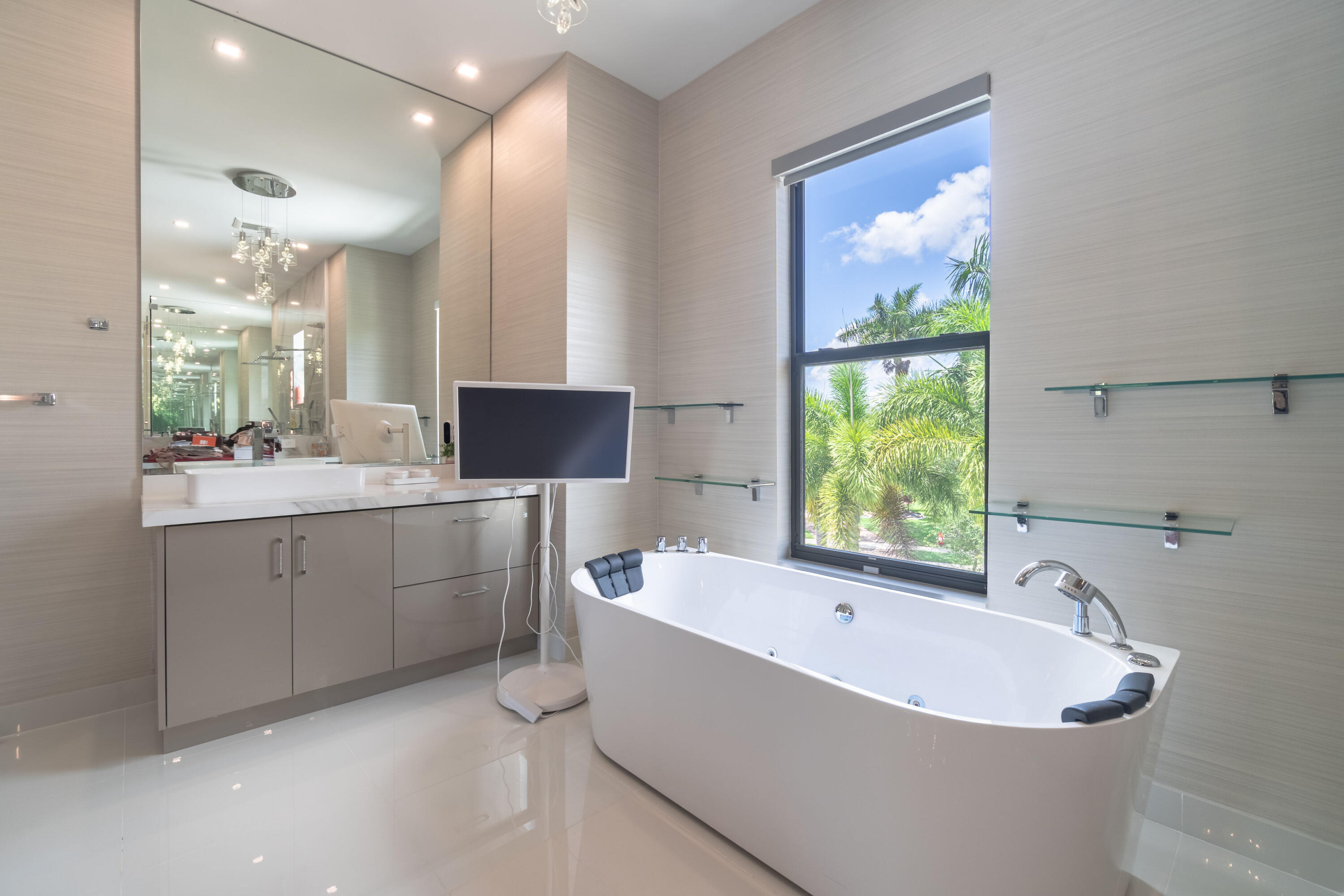 HERON BAY EAST - Residential