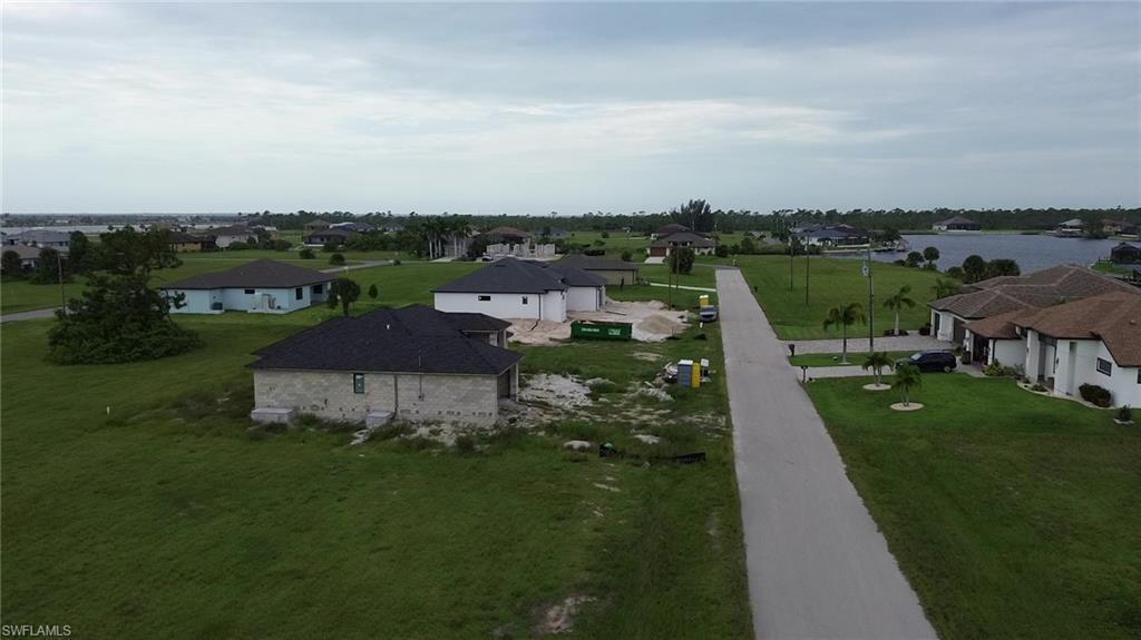 CAPE CORAL - Land