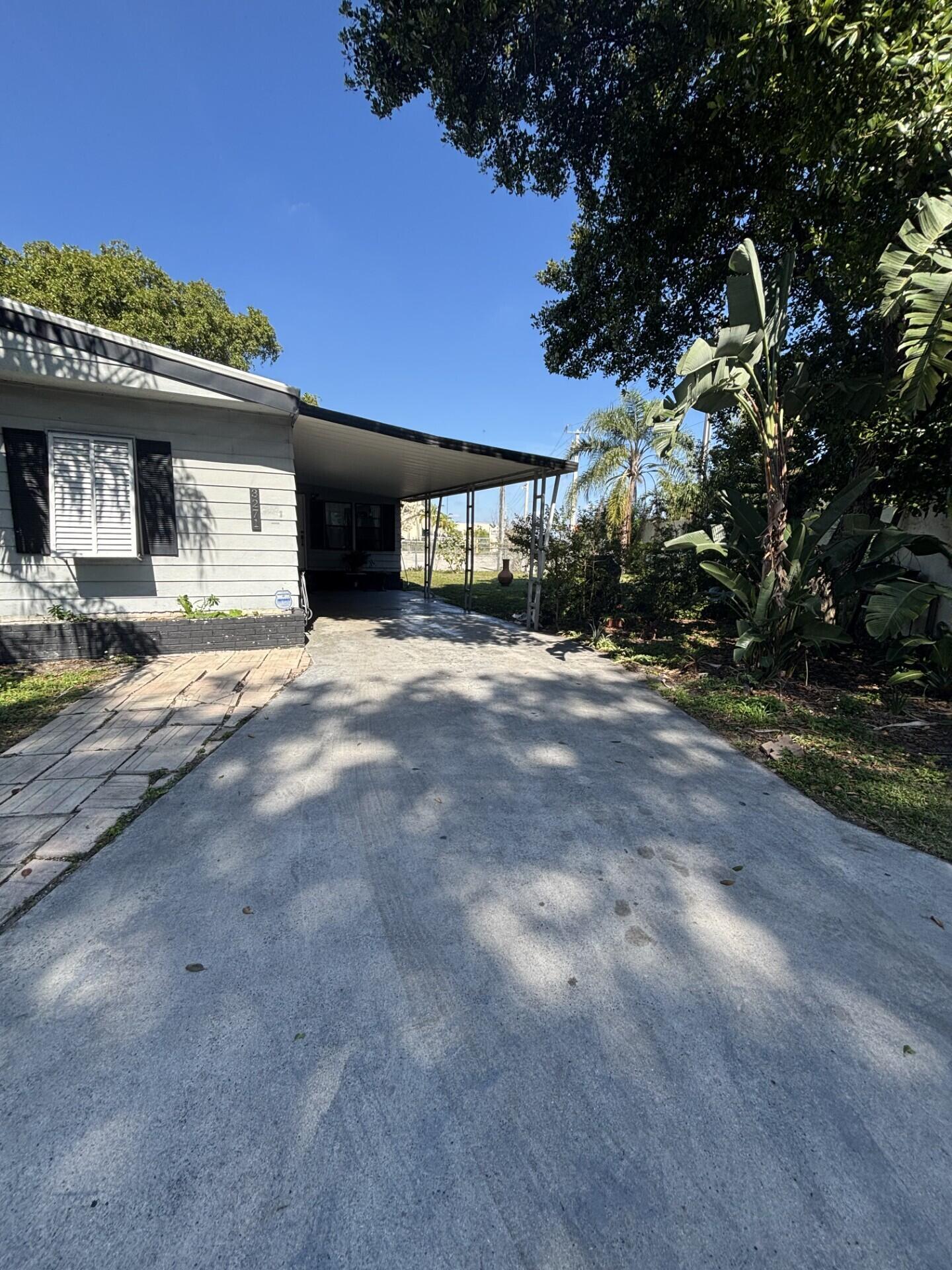 3271 Fairway Drive