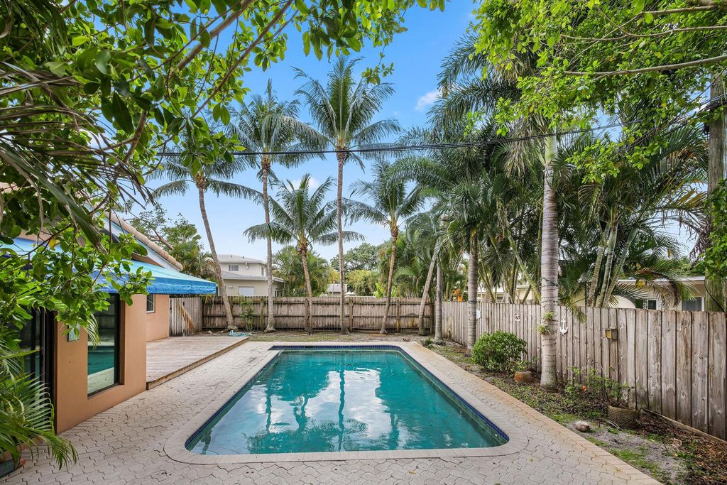 Photo of 5221 NE 17th Avenue, Fort Lauderdale, FL 33334 (MLS # F10549442)