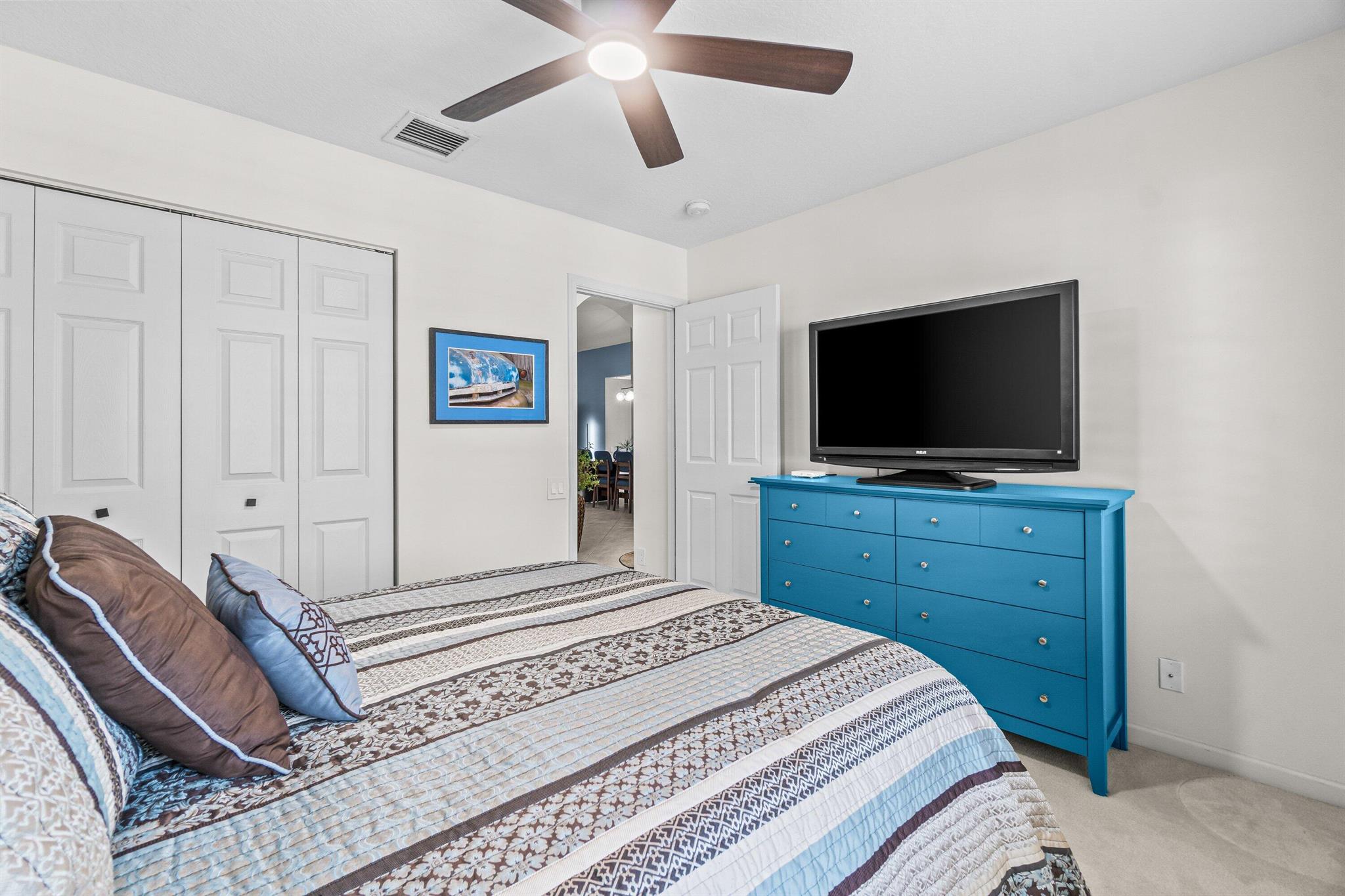 CASCADE LAKES - Residential