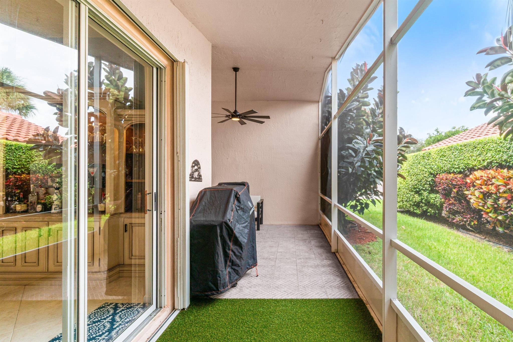 CASCADE LAKES - Residential