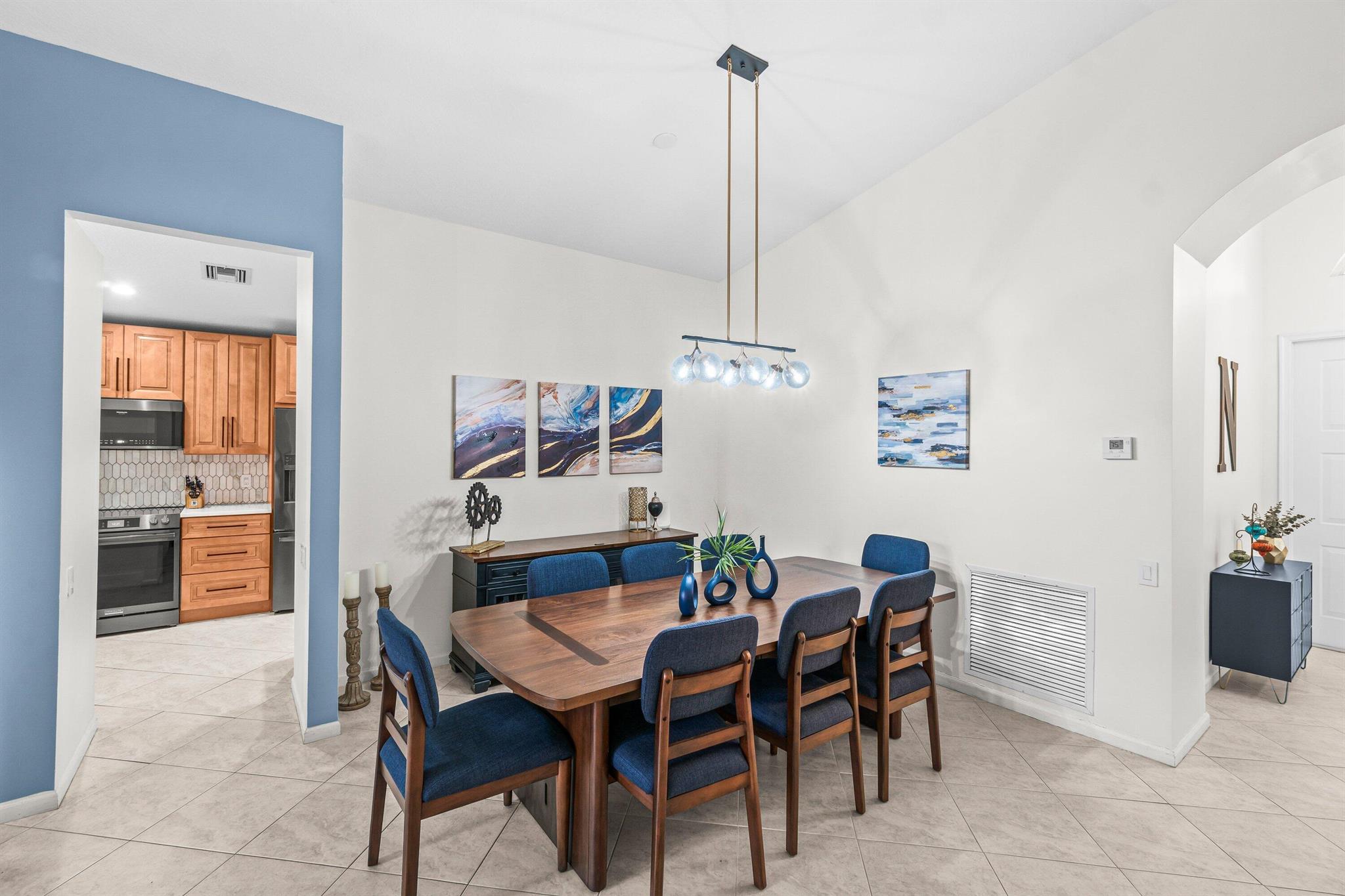 CASCADE LAKES - Residential