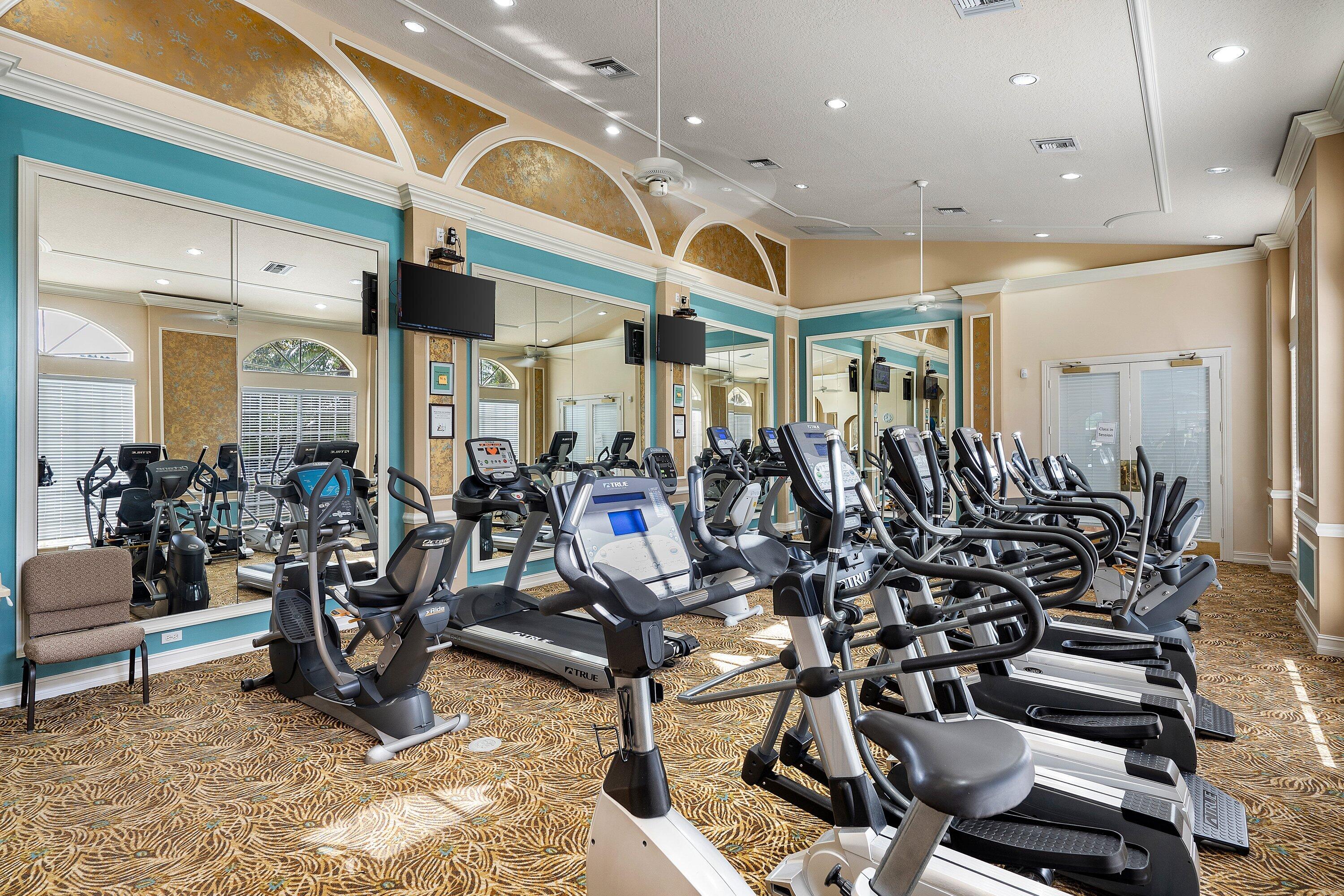 CASCADE LAKES - Residential