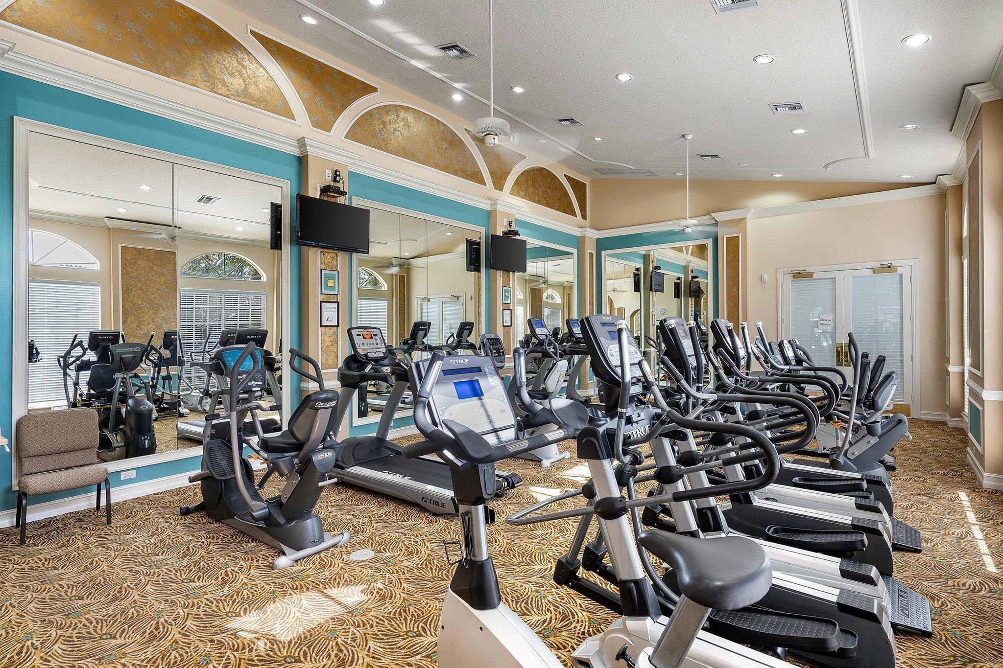 CASCADE LAKES - Residential