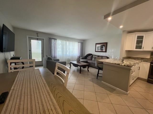 CAMBRIDGE CONDO - Residential Lease