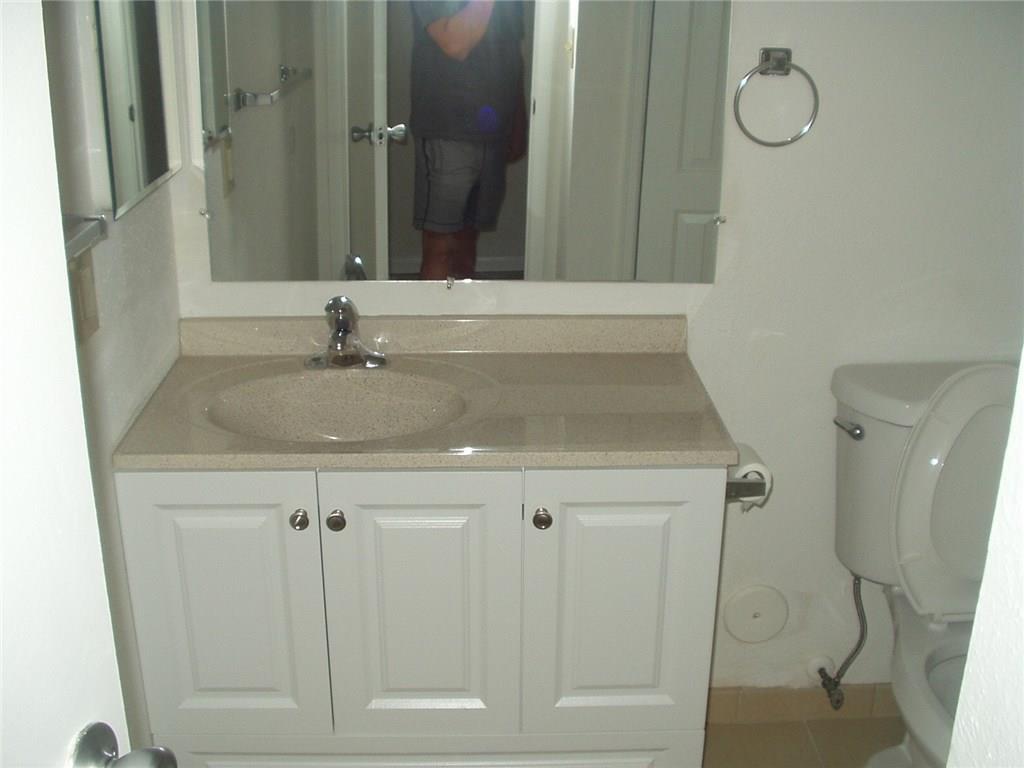 Savannah At Riverside Con - Residential Lease