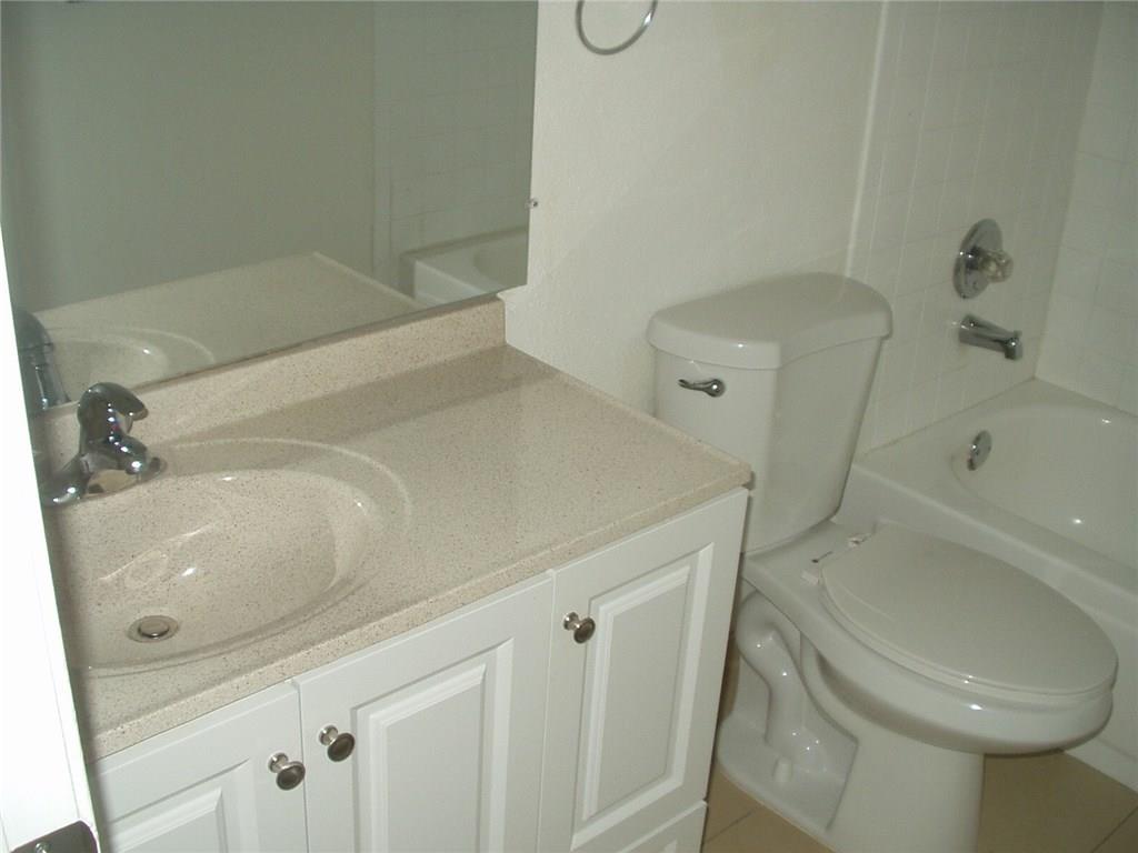 Savannah At Riverside Con - Residential Lease