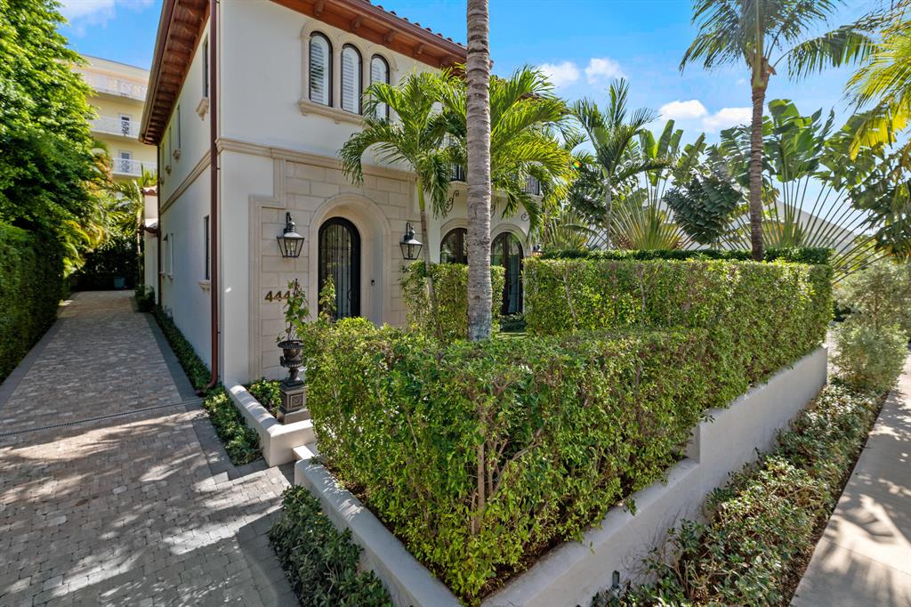 ROYAL PARK - Residential