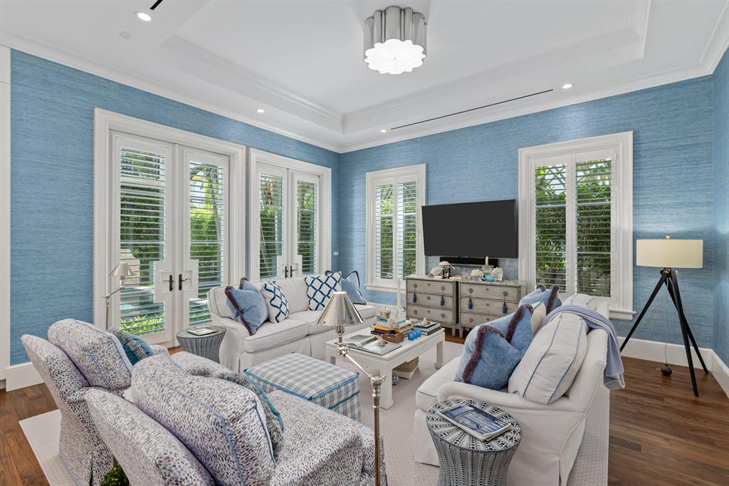 ROYAL PARK - Residential