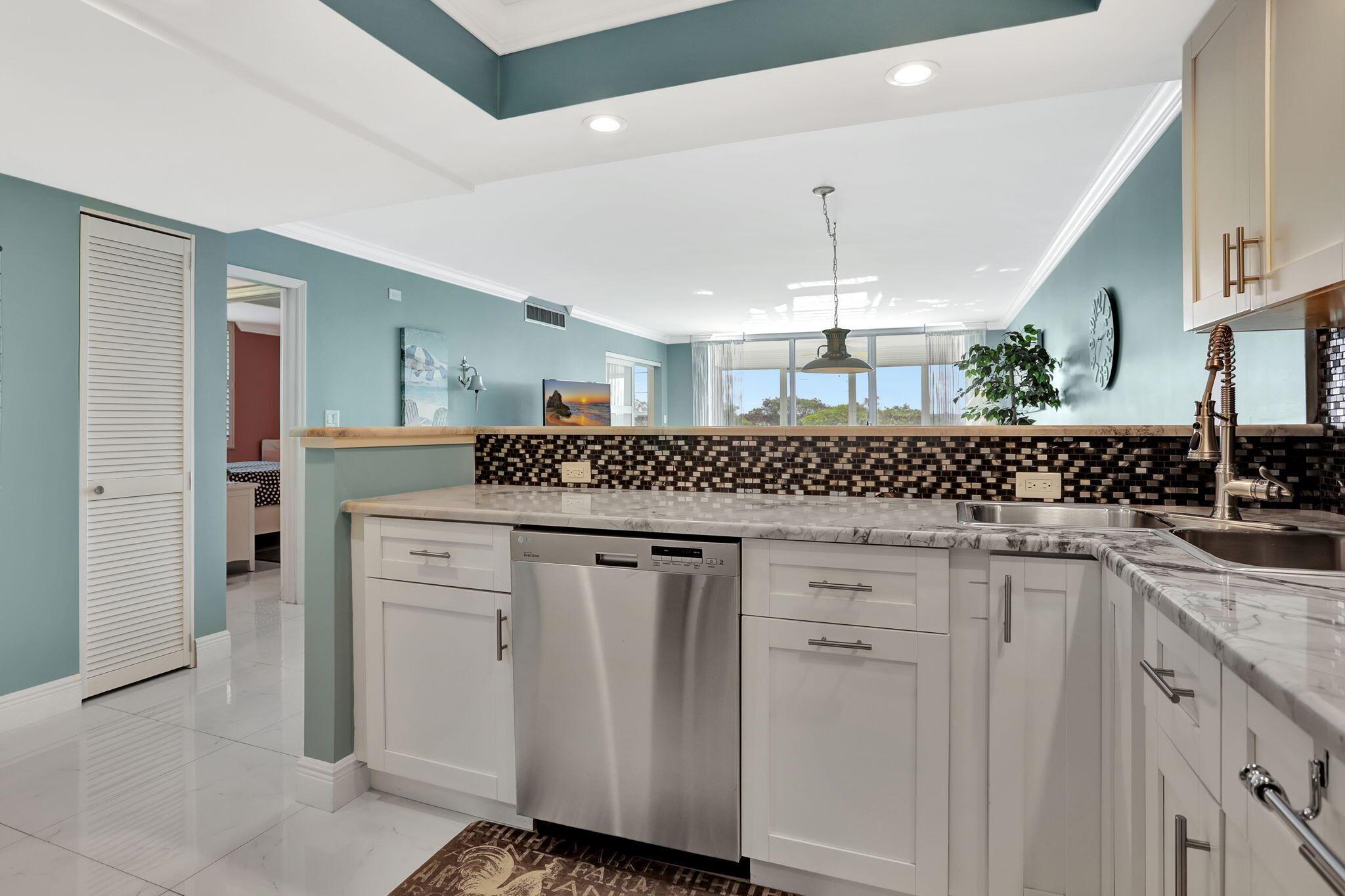 565 Oaks Lane 512