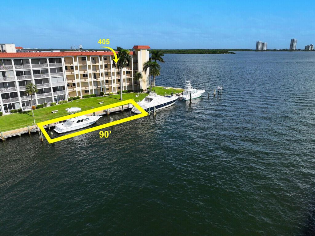 Photo of 100 Paradise Harbour Boulevard #405, North Palm Beach, FL 33408 (MLS # R10933986)