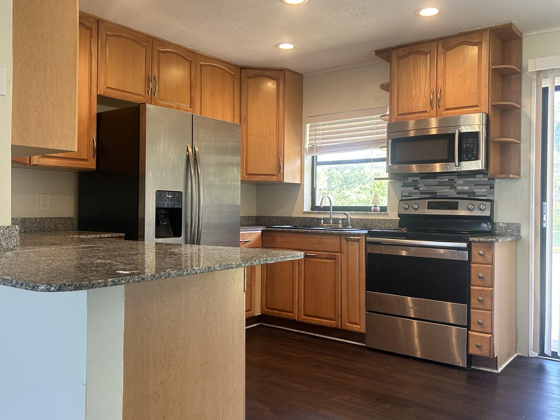 LAKEWOOD PARK UNIT 7 - Residential