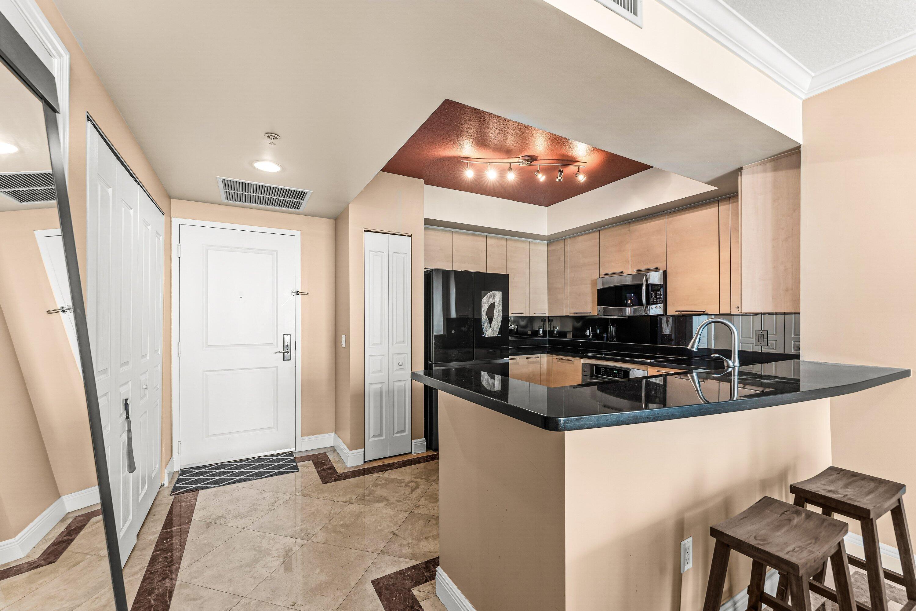 350 LAS OLAS PLACE CONDO - Residential