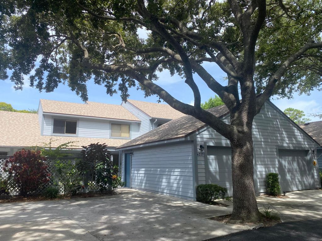 Photo of 6217 SE Georgetown Place, Hobe Sound, FL 33455 (MLS # R11018777)