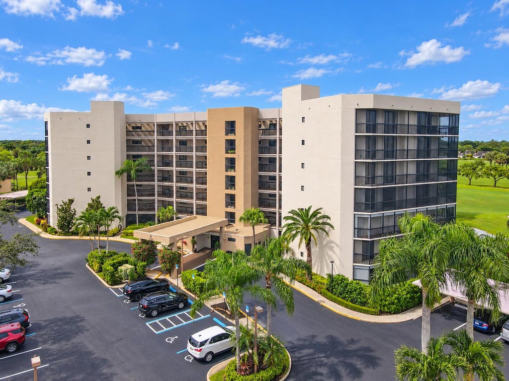 Photo of 5301 FOUNTAINS Drive S #501, Lake Worth, FL 33467 (MLS # B26080759)