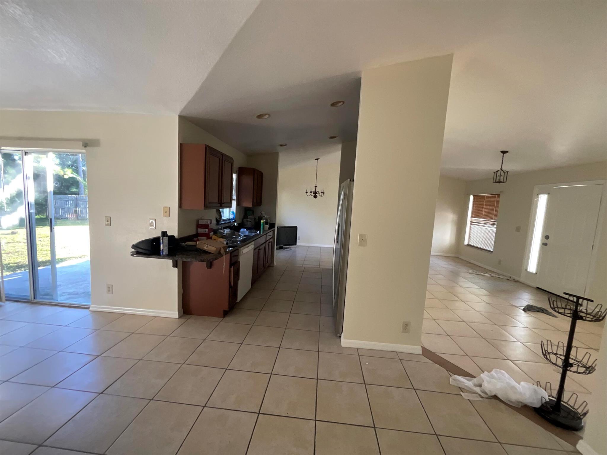 PORT ST LUCIE-SECTION 07- - Residential Lease