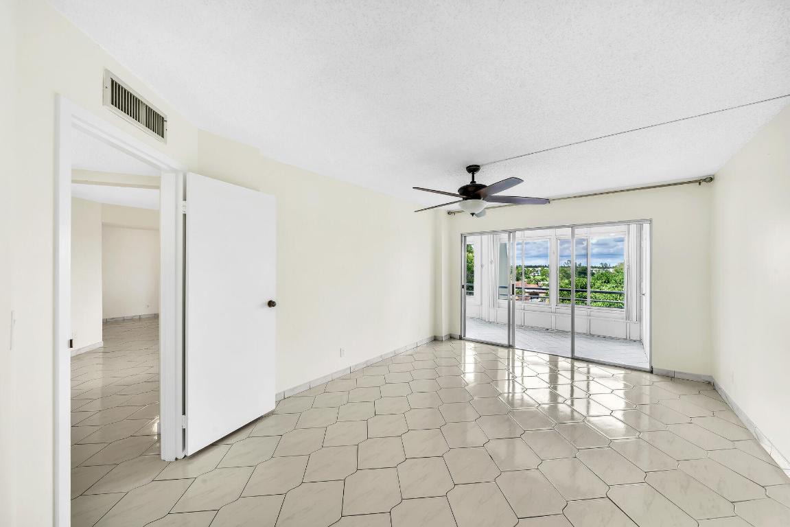 POINCIANA PLACE CONDO 1,2,8 AND 9 - Residential Lease