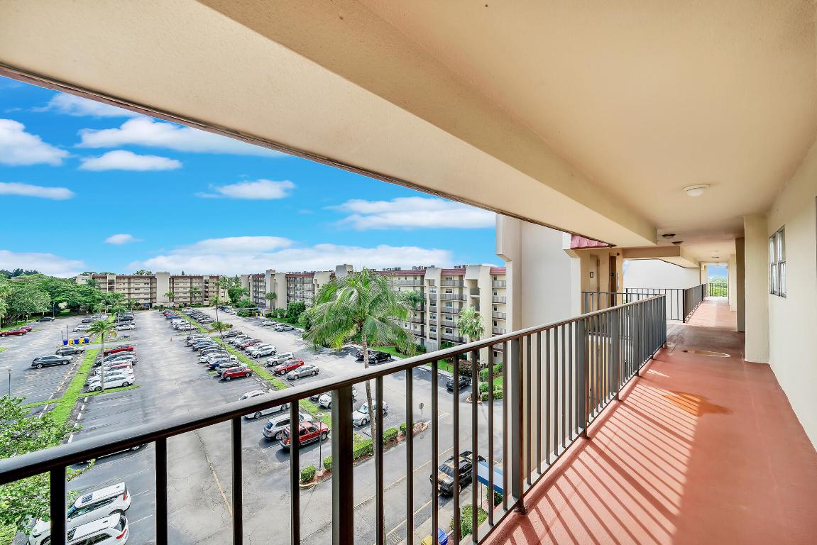 POINCIANA PLACE CONDO 1,2,8 AND 9 - Residential Lease