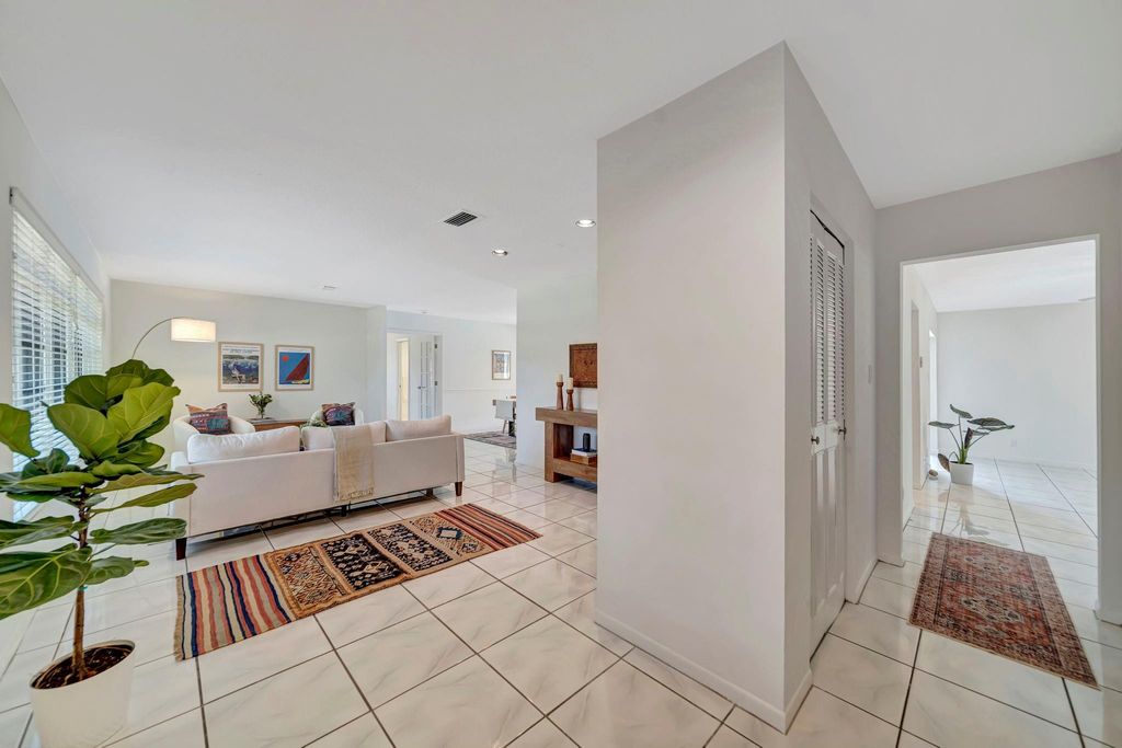 Photo of 1251 SW 67th Avenue, Plantation, FL 33317 (MLS # F10546128)