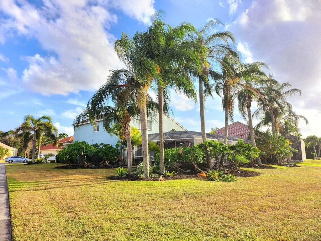 Photo of 609 SW Romora Bay, Port Saint Lucie, FL 34986 (MLS # R11129837)
