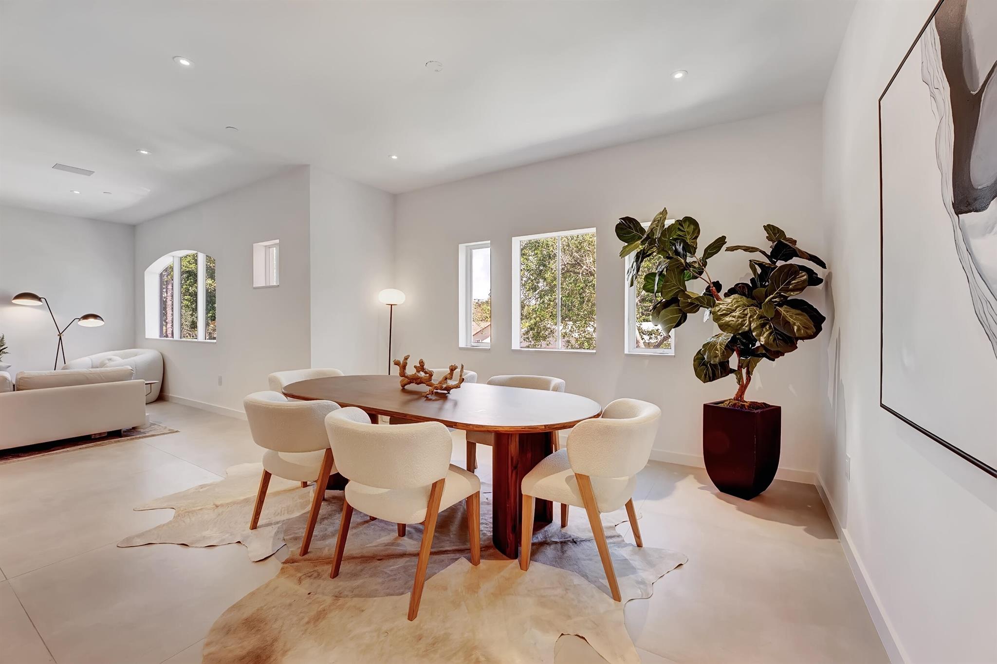 FIFTH AVENUE PLACE - Residential