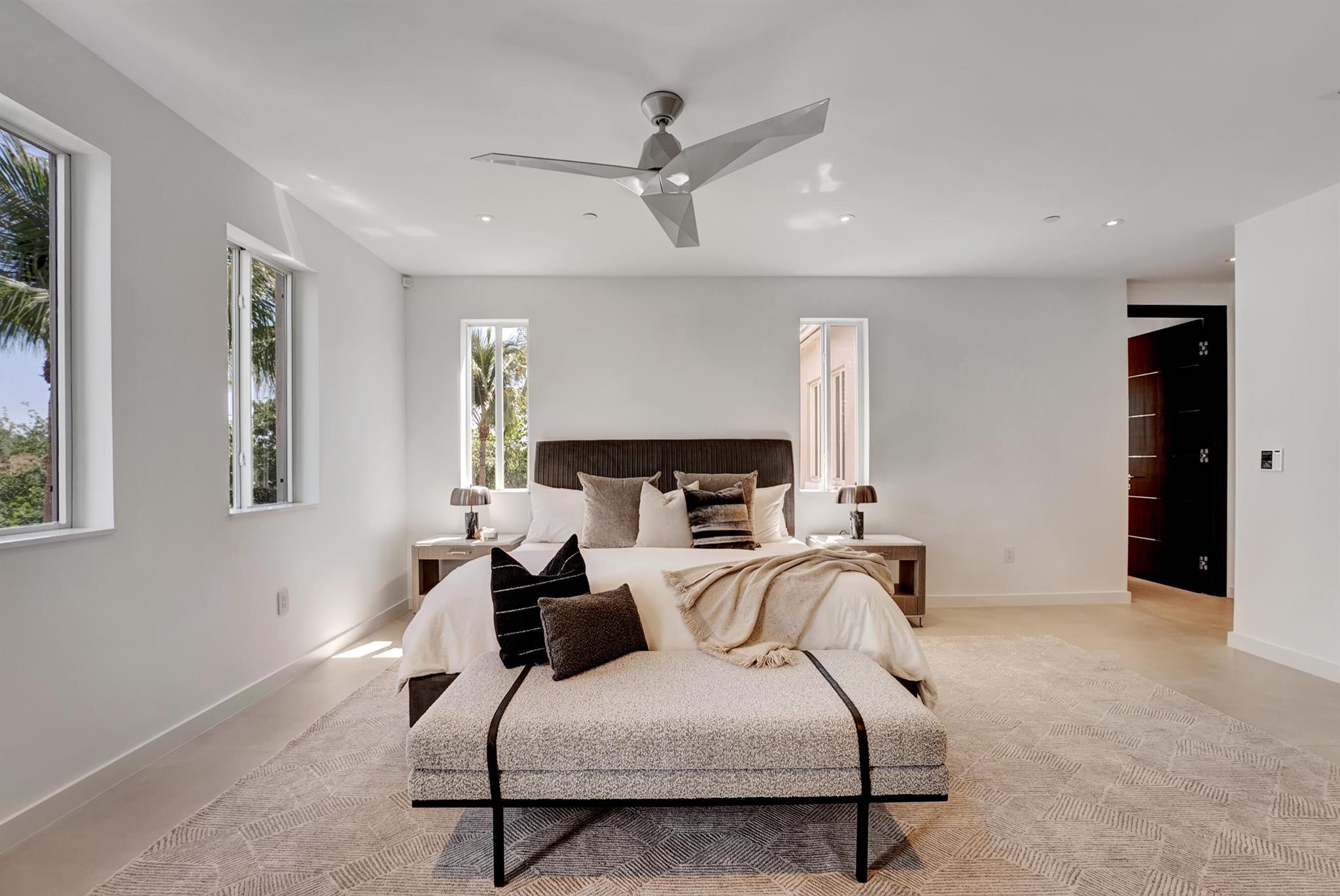 FIFTH AVENUE PLACE - Residential