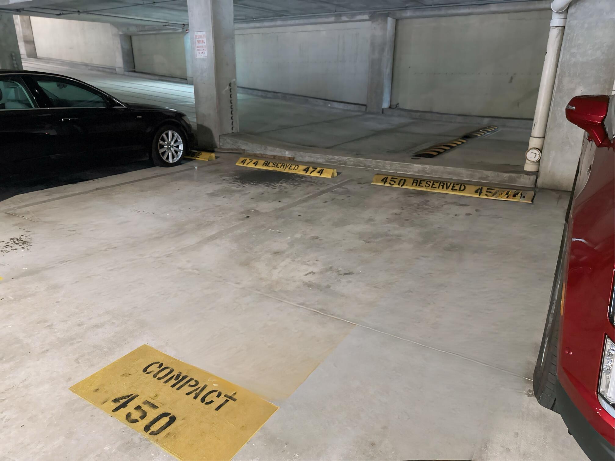 FIFTH AVENUE PLACE - Residential