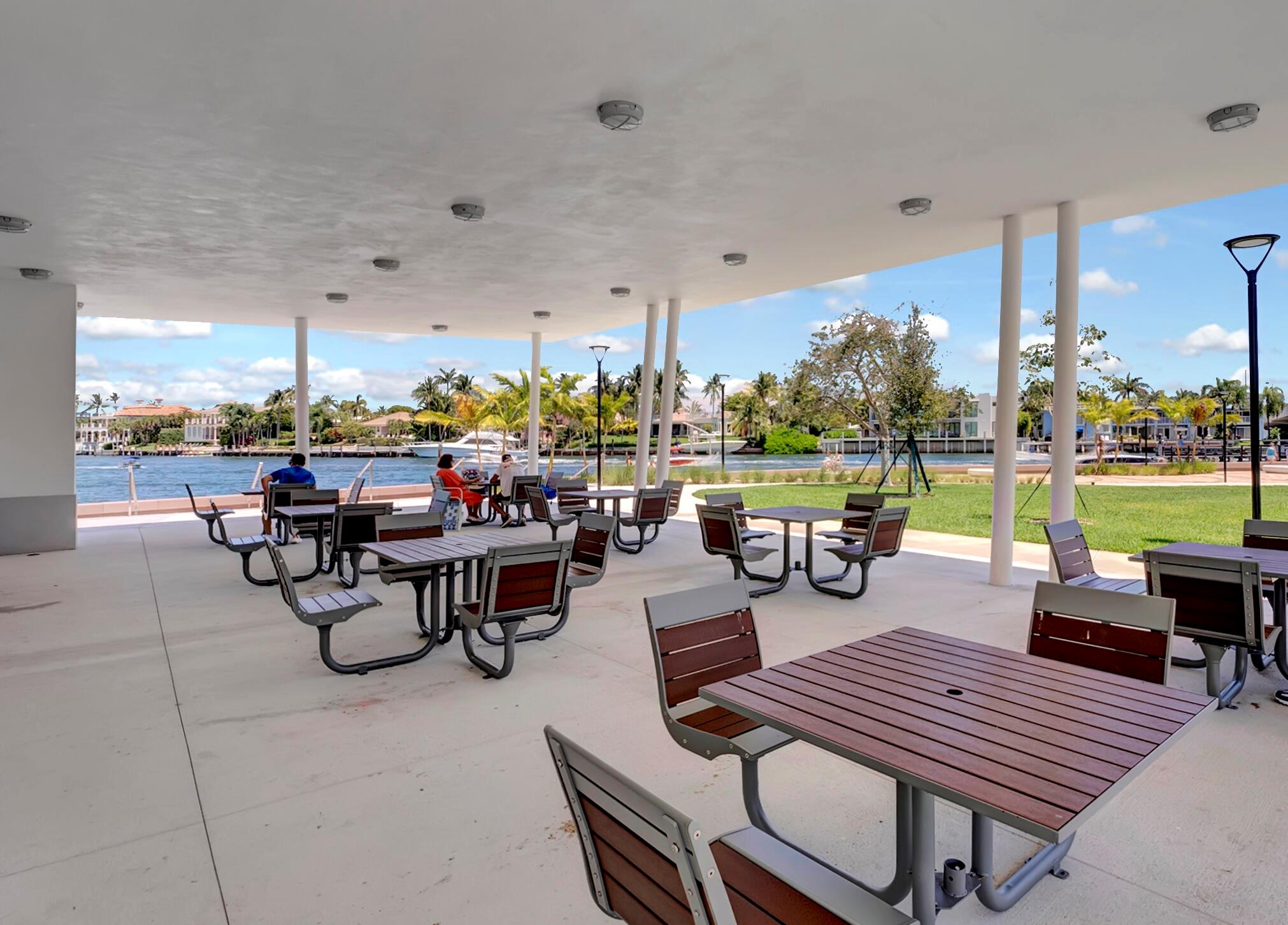 FIFTH AVENUE PLACE - Residential