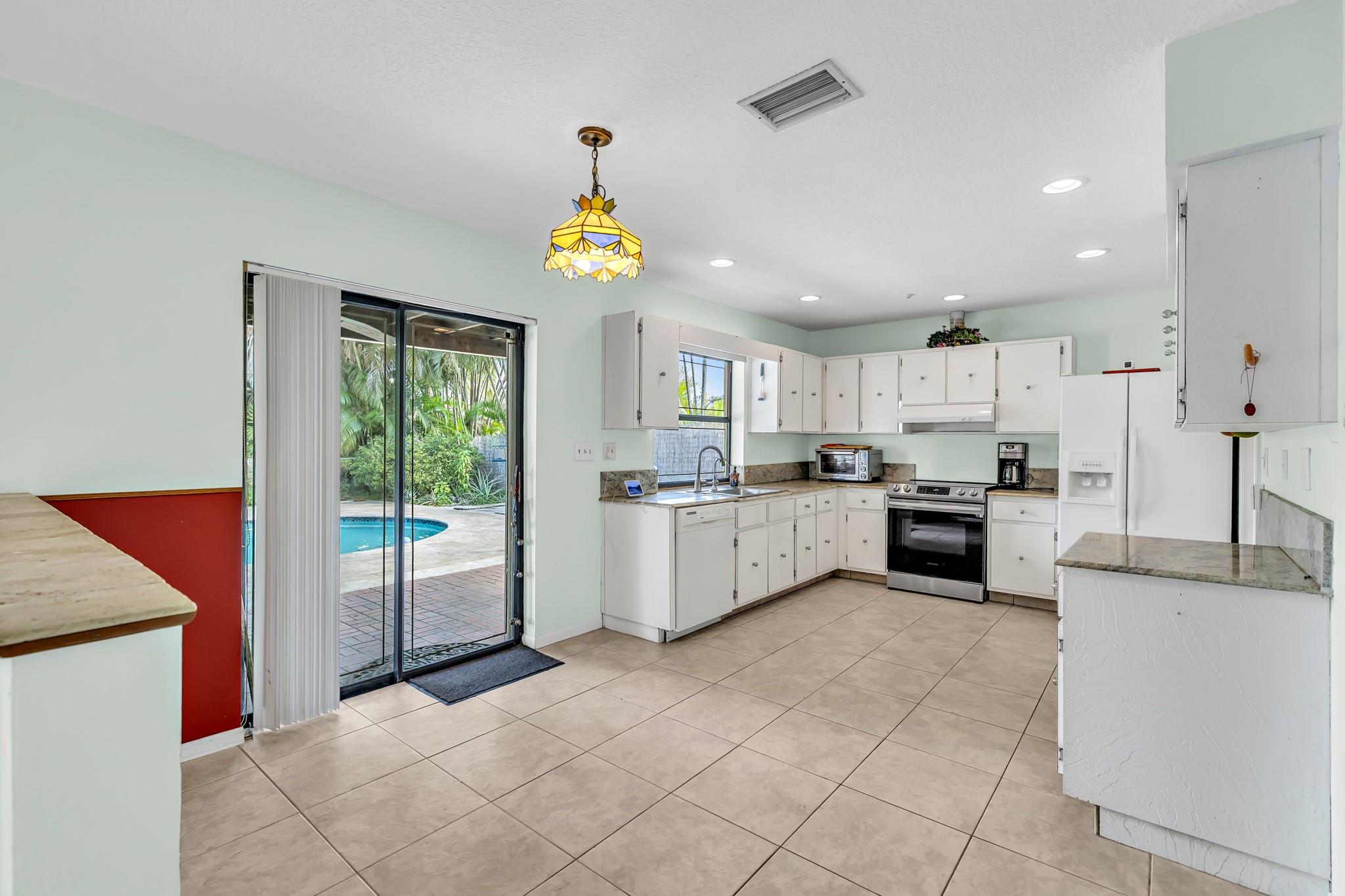 Ramblewood 76-49 B - Residential