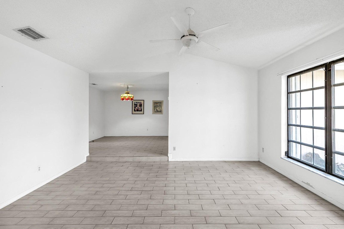 Ramblewood 76-49 B - Residential