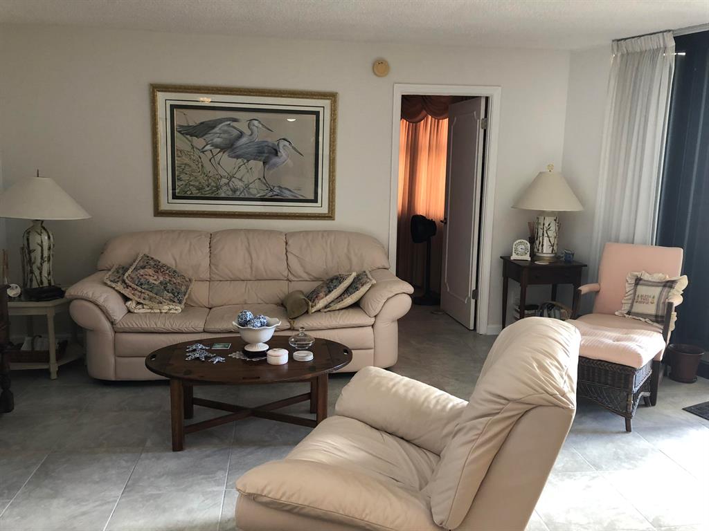 PHOENIX TOWERS CONDO - Residential Lease