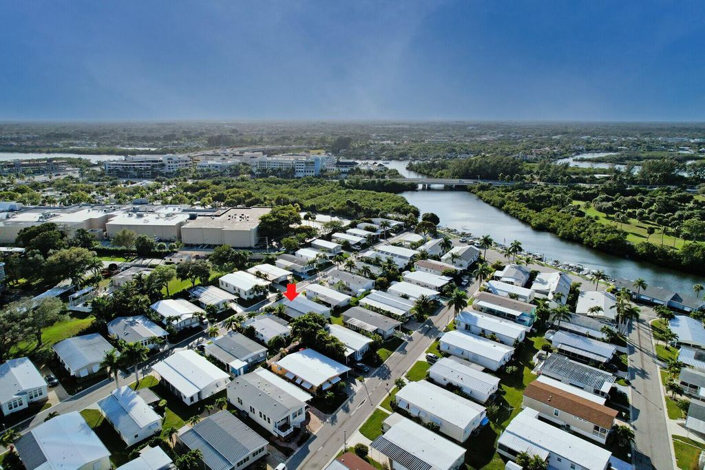 Photo of 400 N A1a #35, Jupiter, FL 33477 (MLS # R10917804)