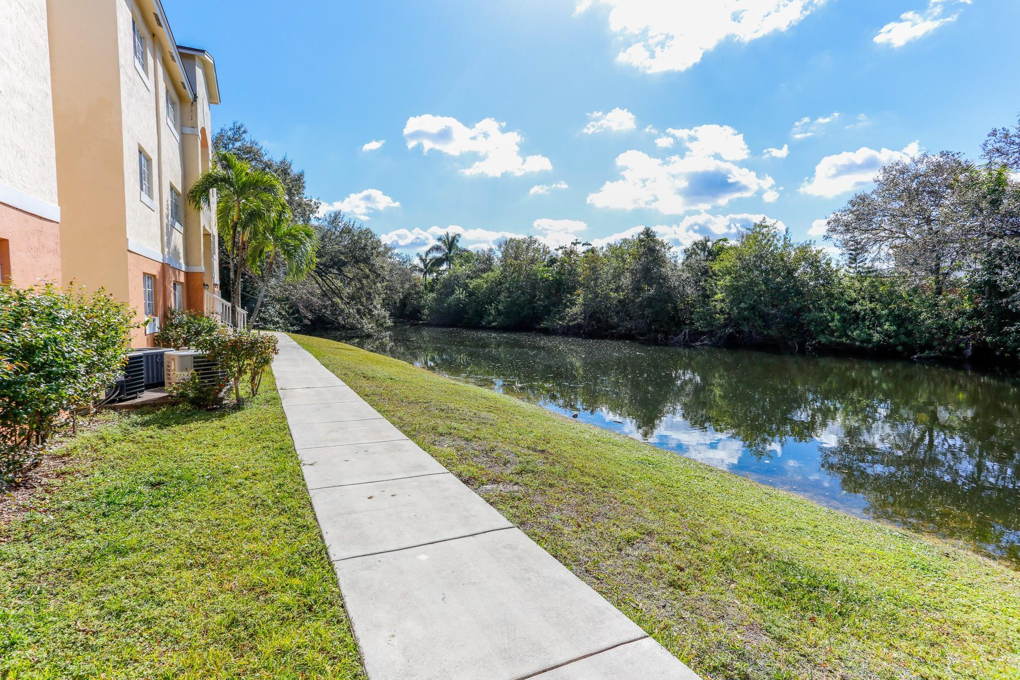 Lakewood At Emerald Hills - Residential Lease