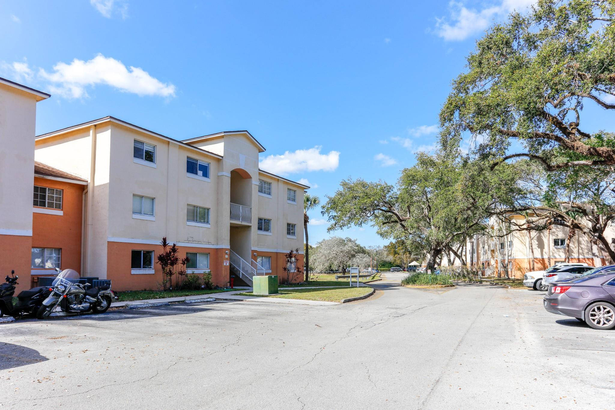 Lakewood At Emerald Hills - Residential Lease