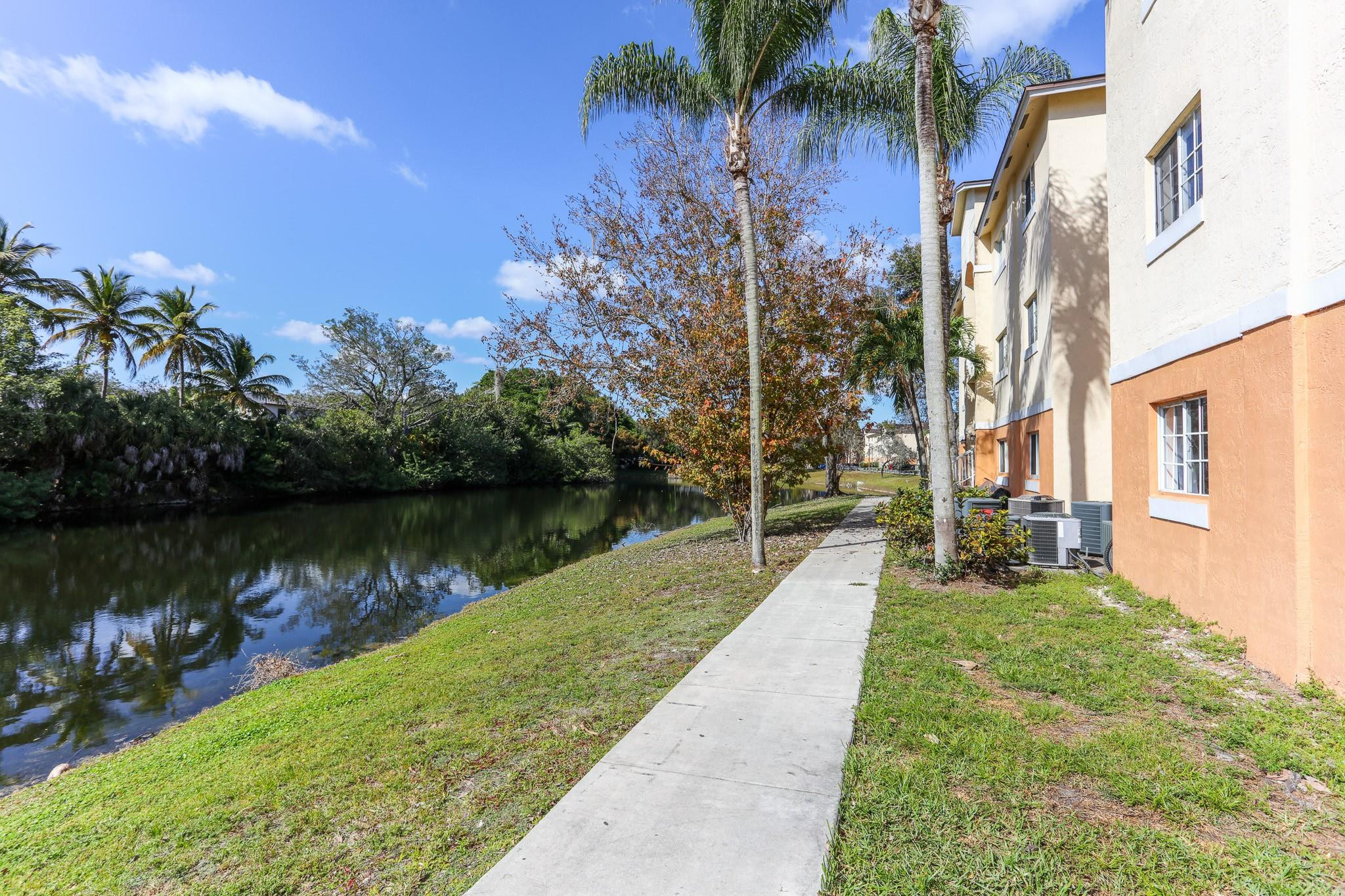 Lakewood At Emerald Hills - Residential Lease