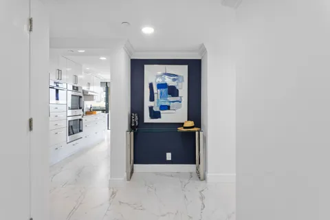 3390 S Ocean Boulevard Unit 501, Palm Beach, FL MLS: R11069379