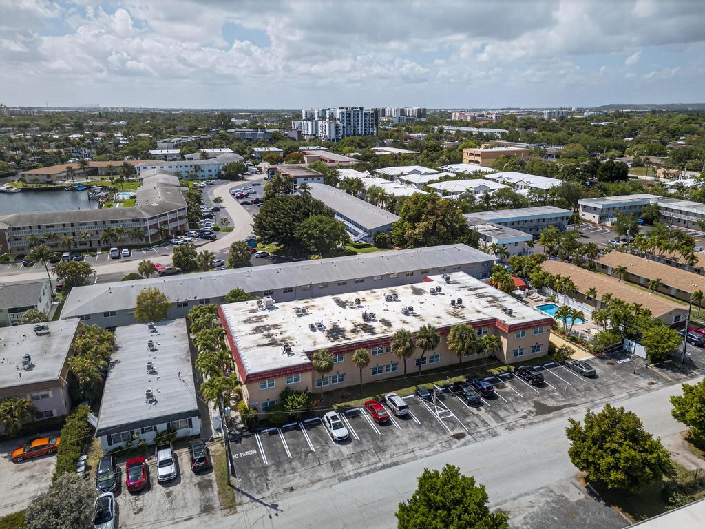 Photo of 221 SE 9th Avenue #203, Pompano Beach, FL 33060 (MLS # B26009316)