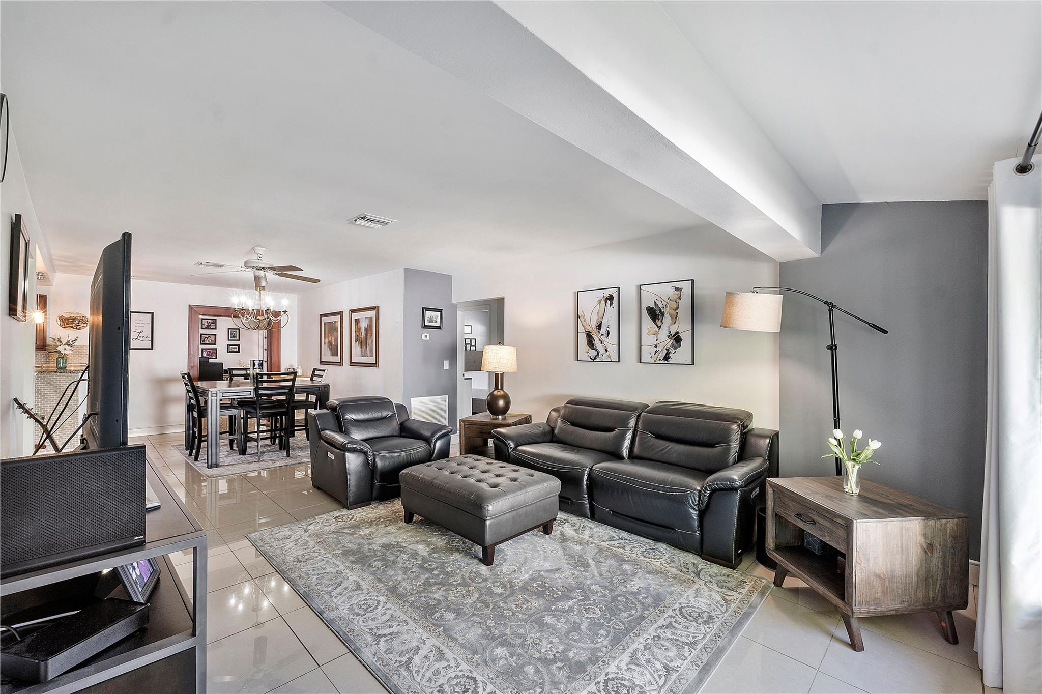 4860 N Andrews Avenue