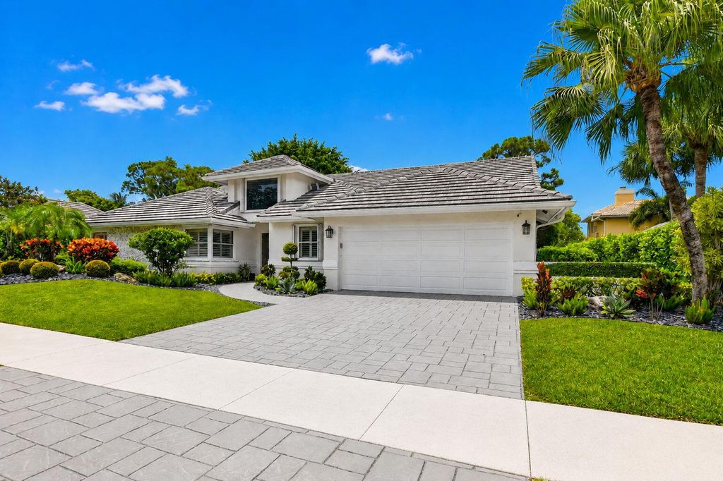 Photo of 4480 NW 28th Avenue, Boca Raton, FL 33434 (MLS # B26047173)