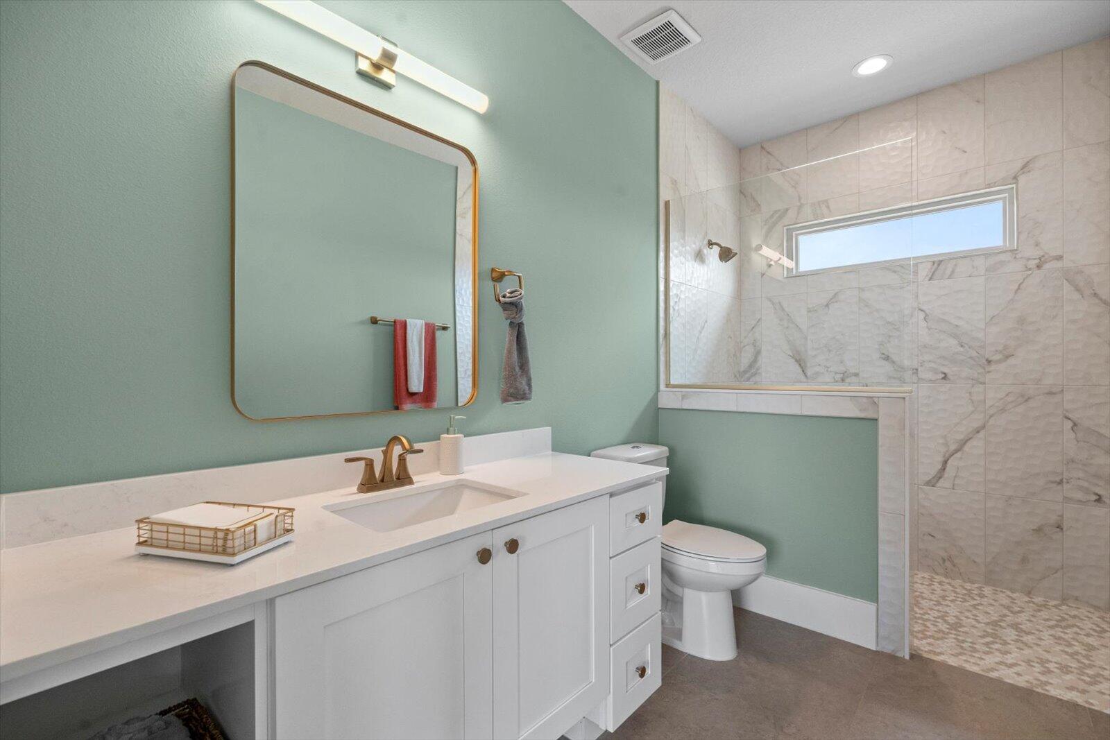 Veranda Bay - Residential