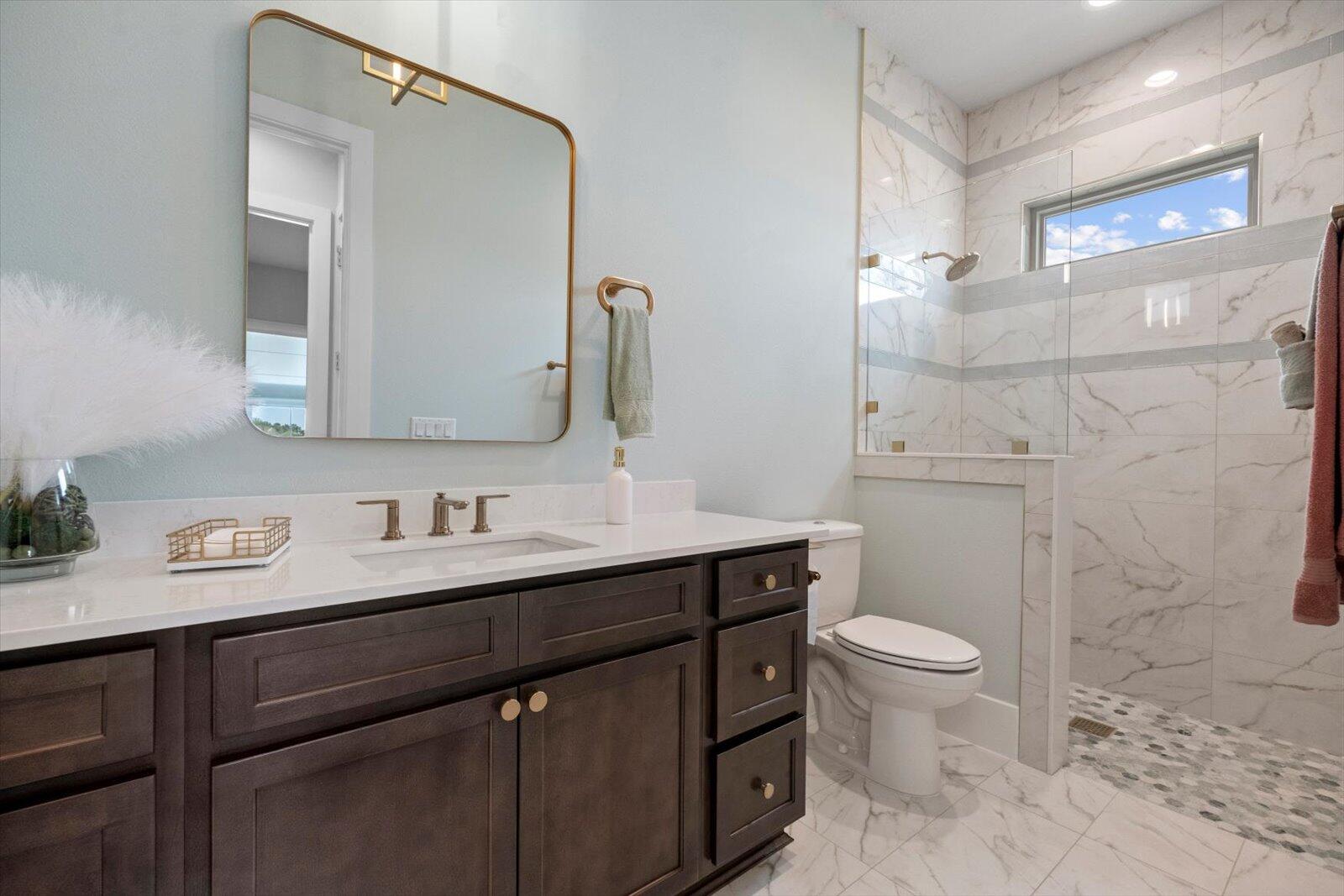 Veranda Bay - Residential