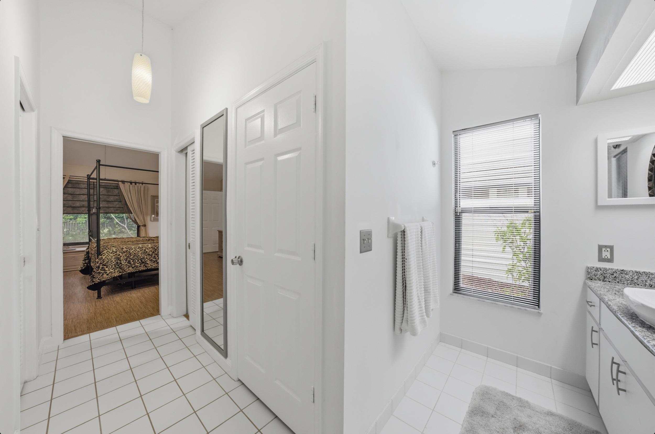 SHORES 1 - Residential