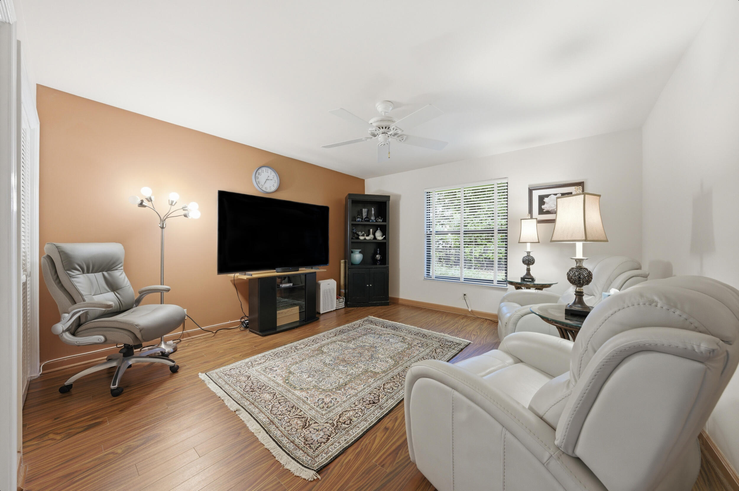 SHORES 1 - Residential