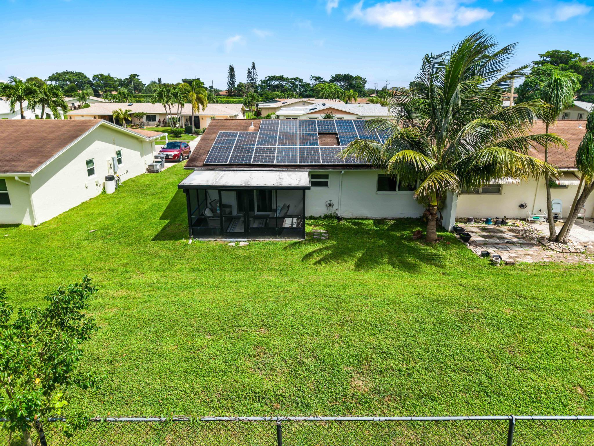 DELRAY VILLAS 2 - Residential