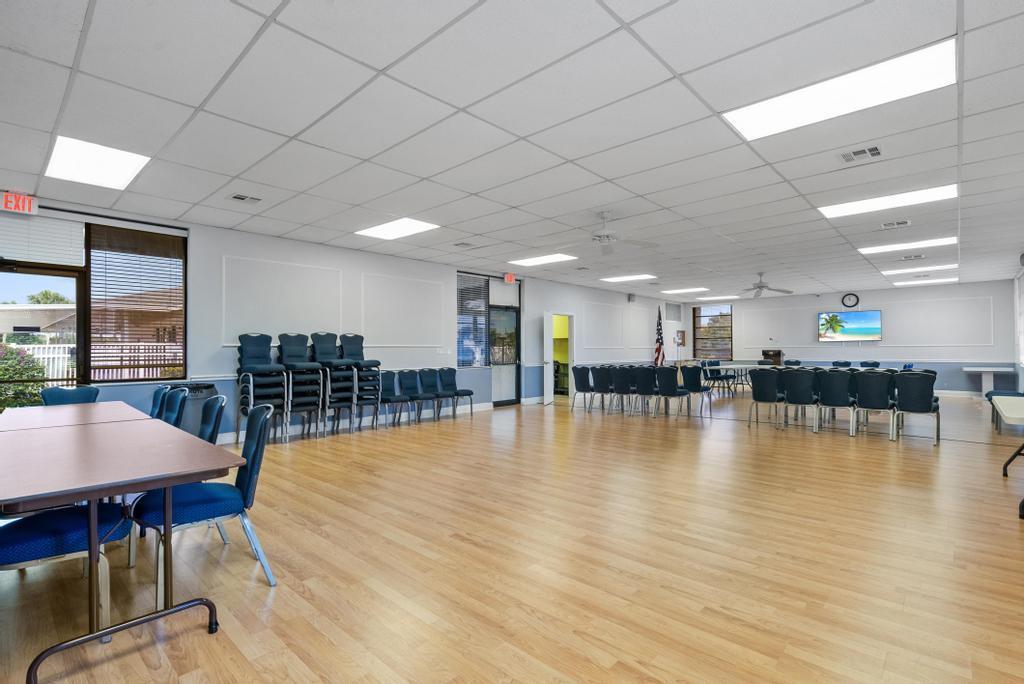 DELRAY VILLAS 2 - Residential